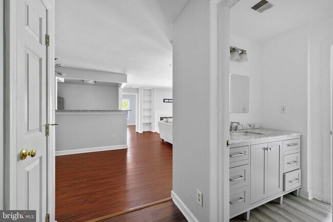 Foto del edificio - 12209 Fairfield House Dr