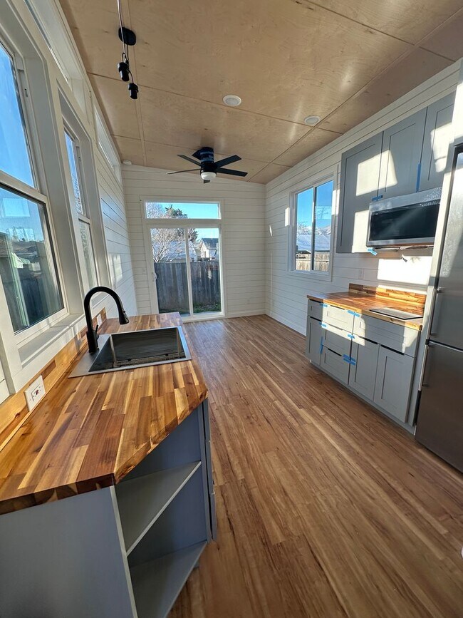 Foto del edificio - 631 Jackson St