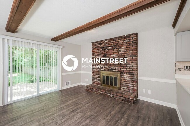 Foto del edificio - 3 Bedroom Pet-Friendly Home in Louisville,...