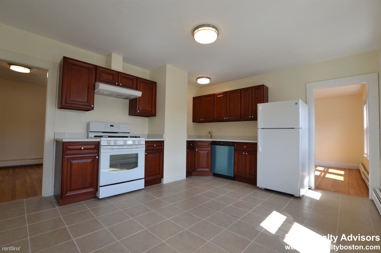 4 br, 1 bath - 50 Massachusetts Ave - 4 br, 1 bath  - 50 Massachusetts Ave