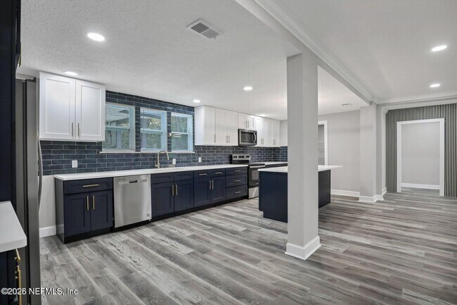 Foto del edificio - 316 Cypress Ave