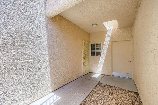 Foto del edificio - 75 N Valle Verde Dr