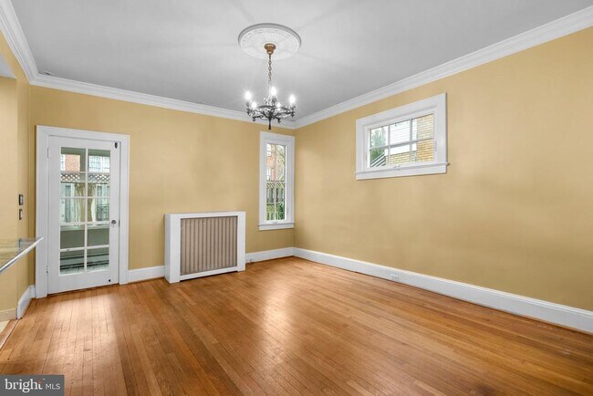 Foto del edificio - 3247 38th St NW