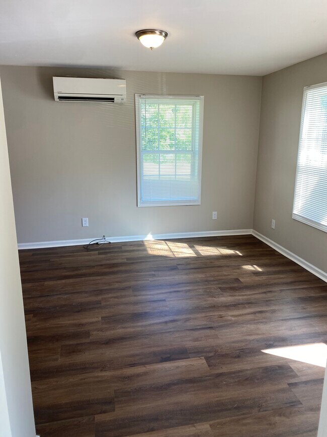 Foto del edificio - 118 Red Quill Wy