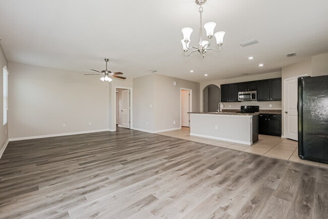 Building Photo - 36618 Goffaux Loop
