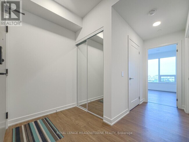 Photo du bâtiment - 5105 Hurontario St