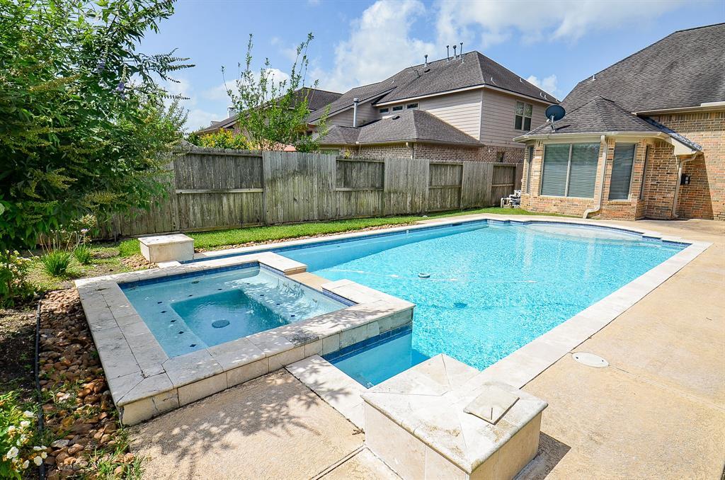 Foto principal - 5615 Bent Arbor Ln