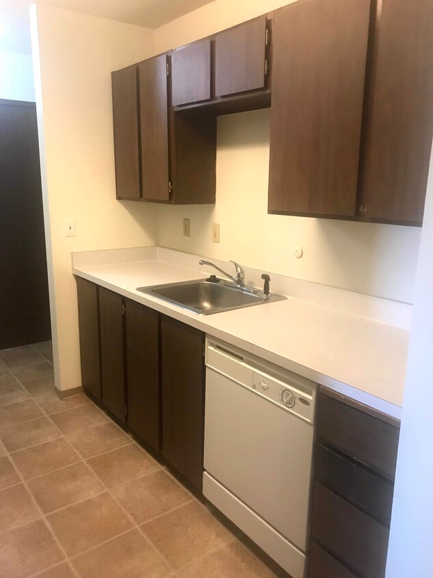 Kitchen - 230 W Broadway St