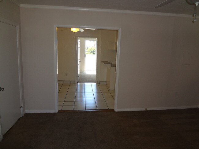 Building Photo - 939 Turquoise St