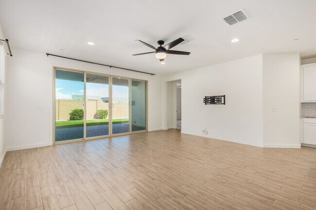 Foto del edificio - Single story 4 bedroom in Cadence Community