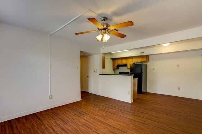 Foto del edificio - 2205 Springbrook Ln