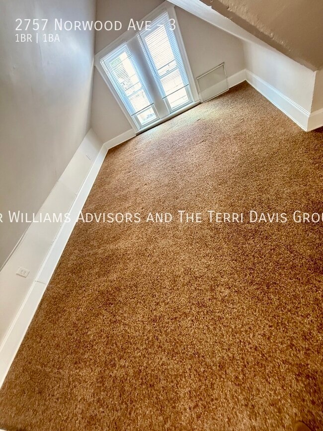 Photo - 2757 Norwood Ave Apartment