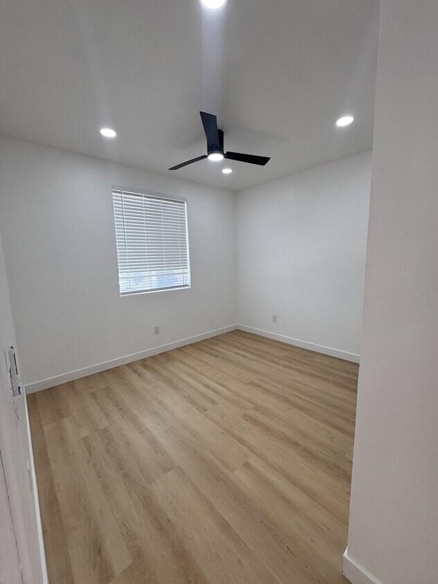 Foto del edificio - 9608 N 11th Ave