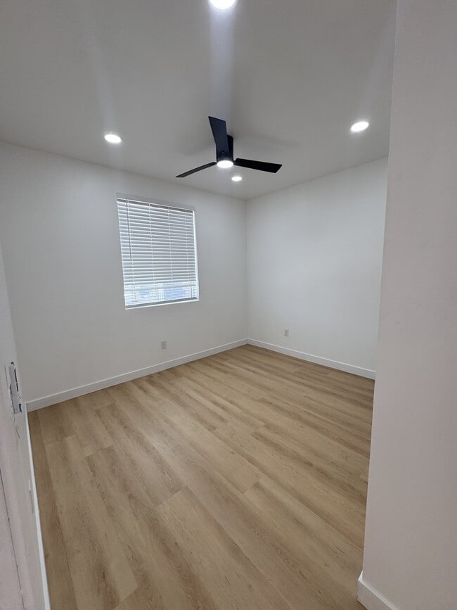 Photo - 9608 N 11th Ave House