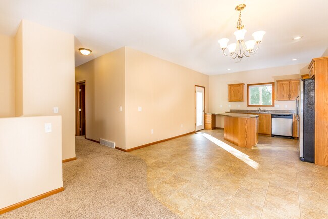 Foto del edificio - 618 19th St SE
