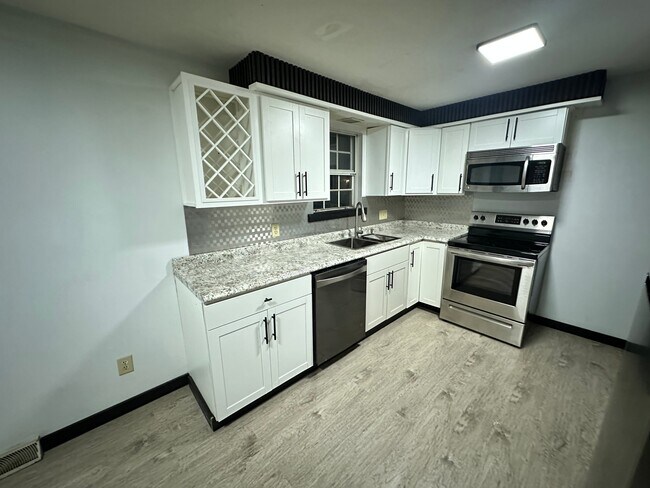 Foto del edificio - 1752 Woodlawn Ave NW