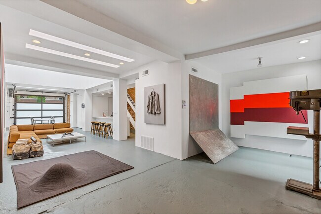 Foto del edificio - 2231 N Wayne Ave