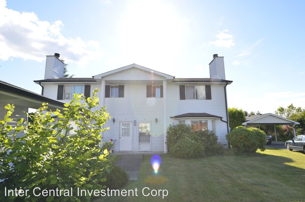 Foto principal - 2 br, 1.5 bath House - 3617 I Street SE B