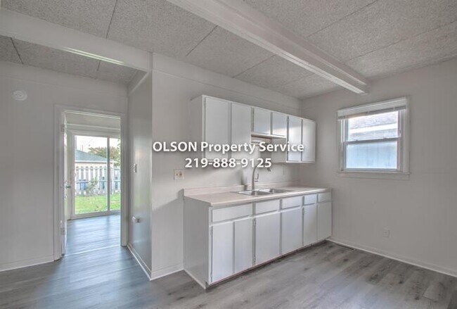 Foto del edificio - 1311 Logan St