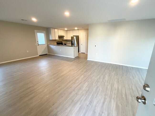 Building Photo - Awesome 1-story | 3-bedroom | 2-bath | Easy access to Brooks City Base & Ft Sam