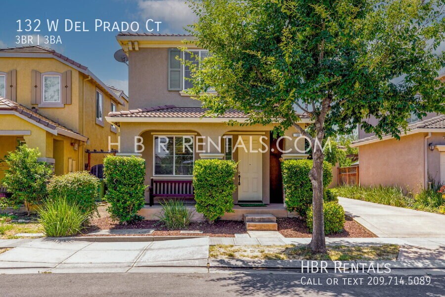 Primary Photo - 132 W Del Prado Ct