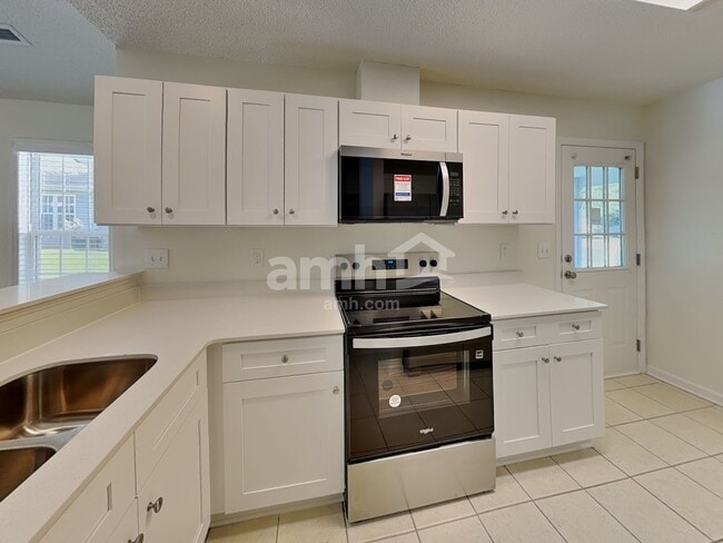 Foto del edificio - 192 Cameron Way Cir