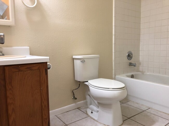 Foto del edificio - 7543 Windsor Oaks