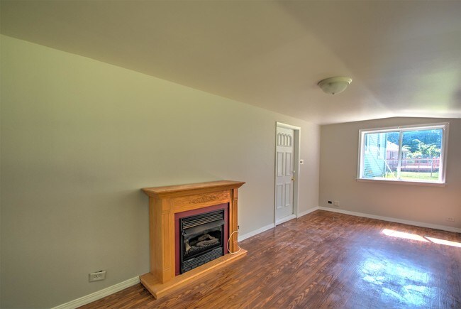 Building Photo - 3740 W 48th Pl