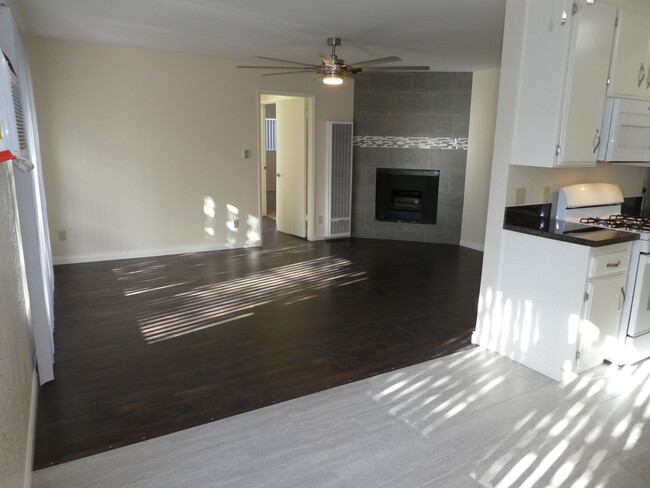 Living Room - 7013 Haskell Ave