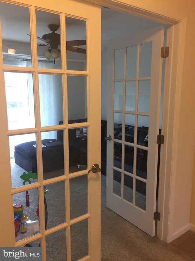 Building Photo - 14862 Mason Creek Cir