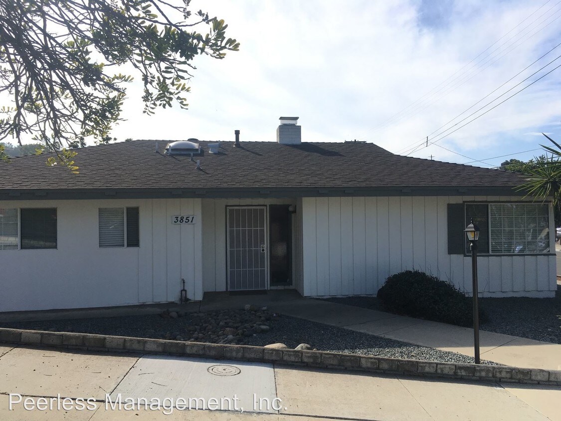 Foto principal - 3851 Curtis St