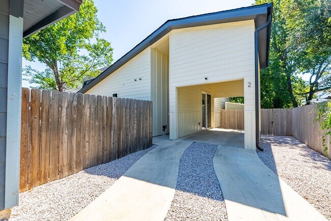 Foto del edificio - Discover Your Dream Home: Elegance, Comfort, and Modern Living All in One Stunning Package!