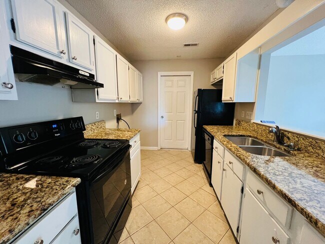 Building Photo - 3417 Braewick Pl