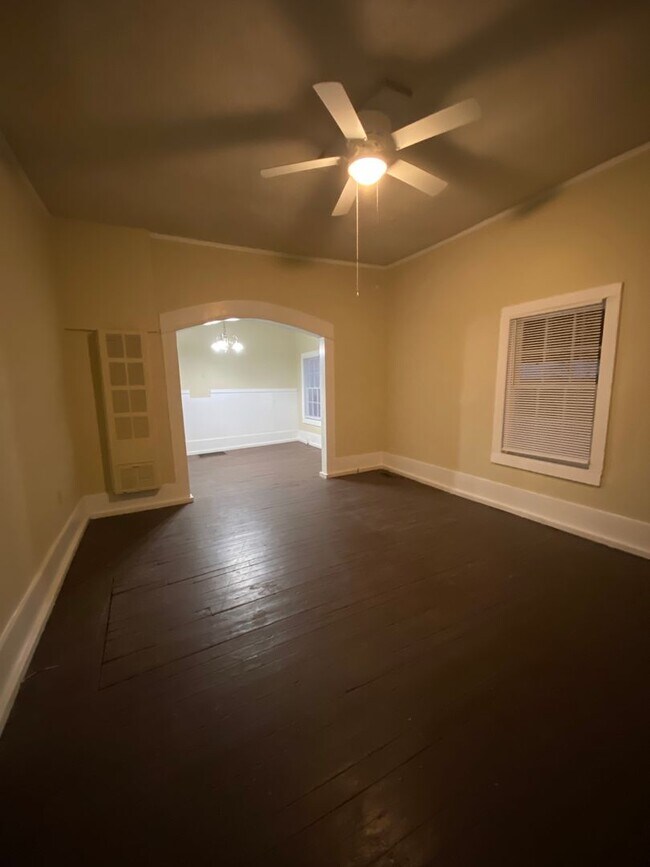 Foto del edificio - Charming 1935 3 bedroom house on Wintervil...