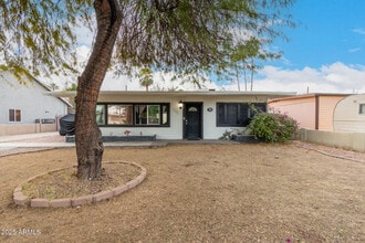 Building Photo - 7006 N 14th Ave