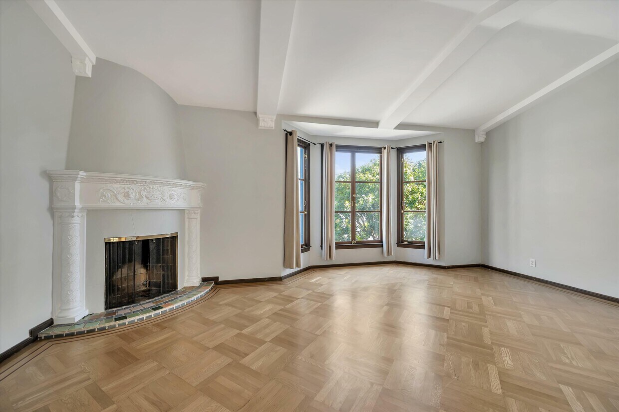 Primary Photo - 1587 23rd Ave