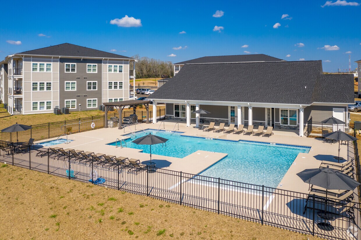 The Pointe at Camellia Commons Apartments 100 Farm Creek Rd