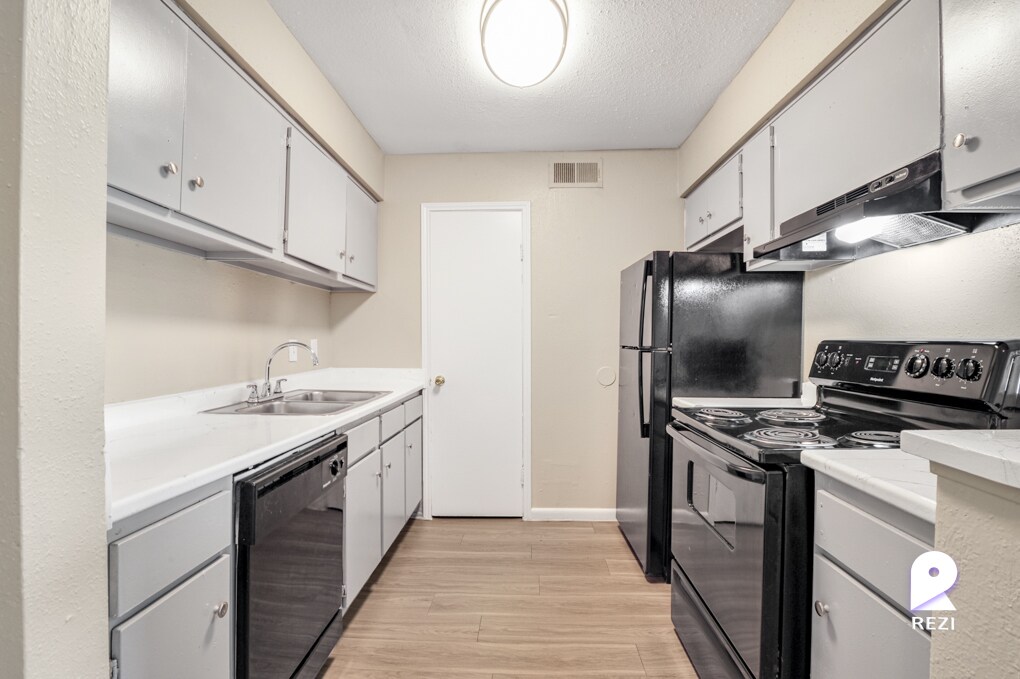 11810 Algonquin Dr Unit 36, Houston, TX 77089 Apartment for Rent in