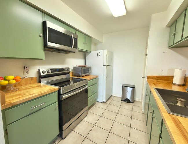 Building Photo - 2901 Central Blvd