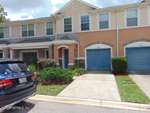 Building Photo - 13496 Essence Ct