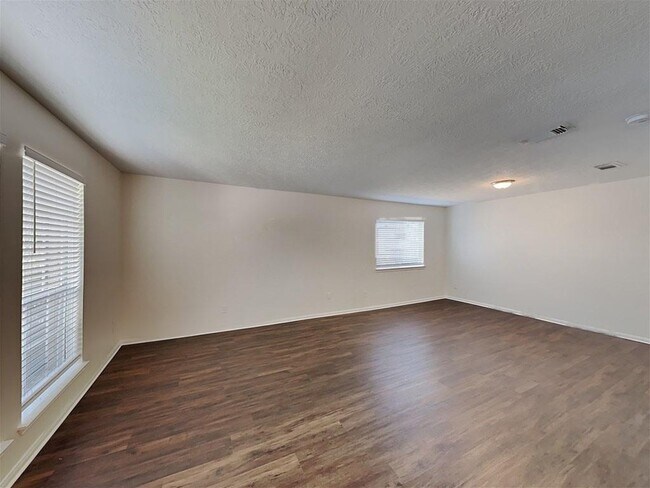 Foto del edificio - 26881 Monarch Manor Ln