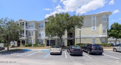 Building Photo - 1300 Riverplace Blvd