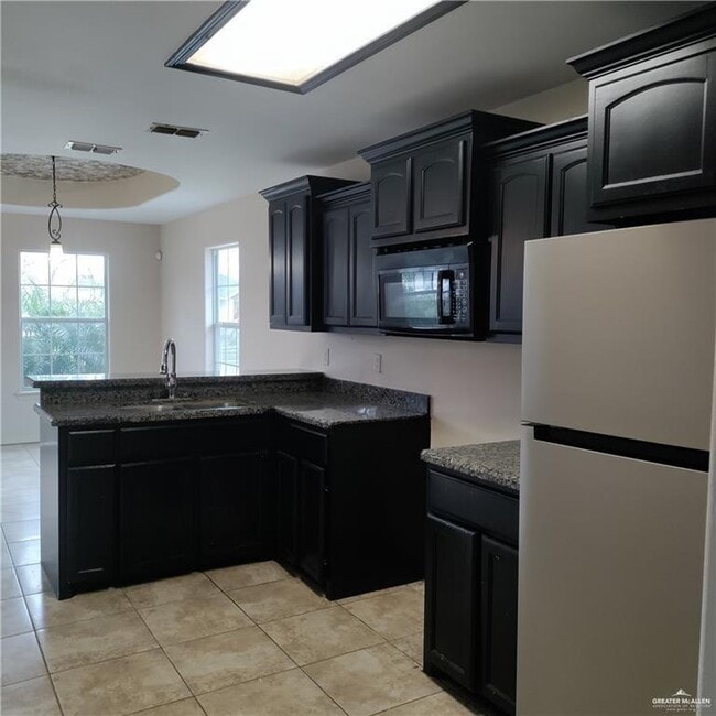 Foto del edificio - 12 S Fir St