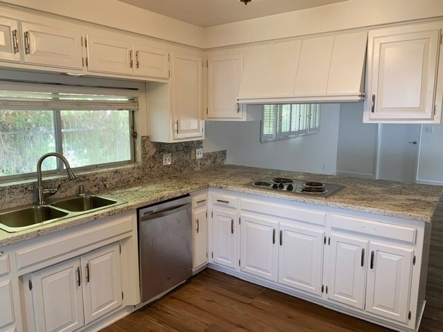 Building Photo - 31135 Palos Verdes Dr E