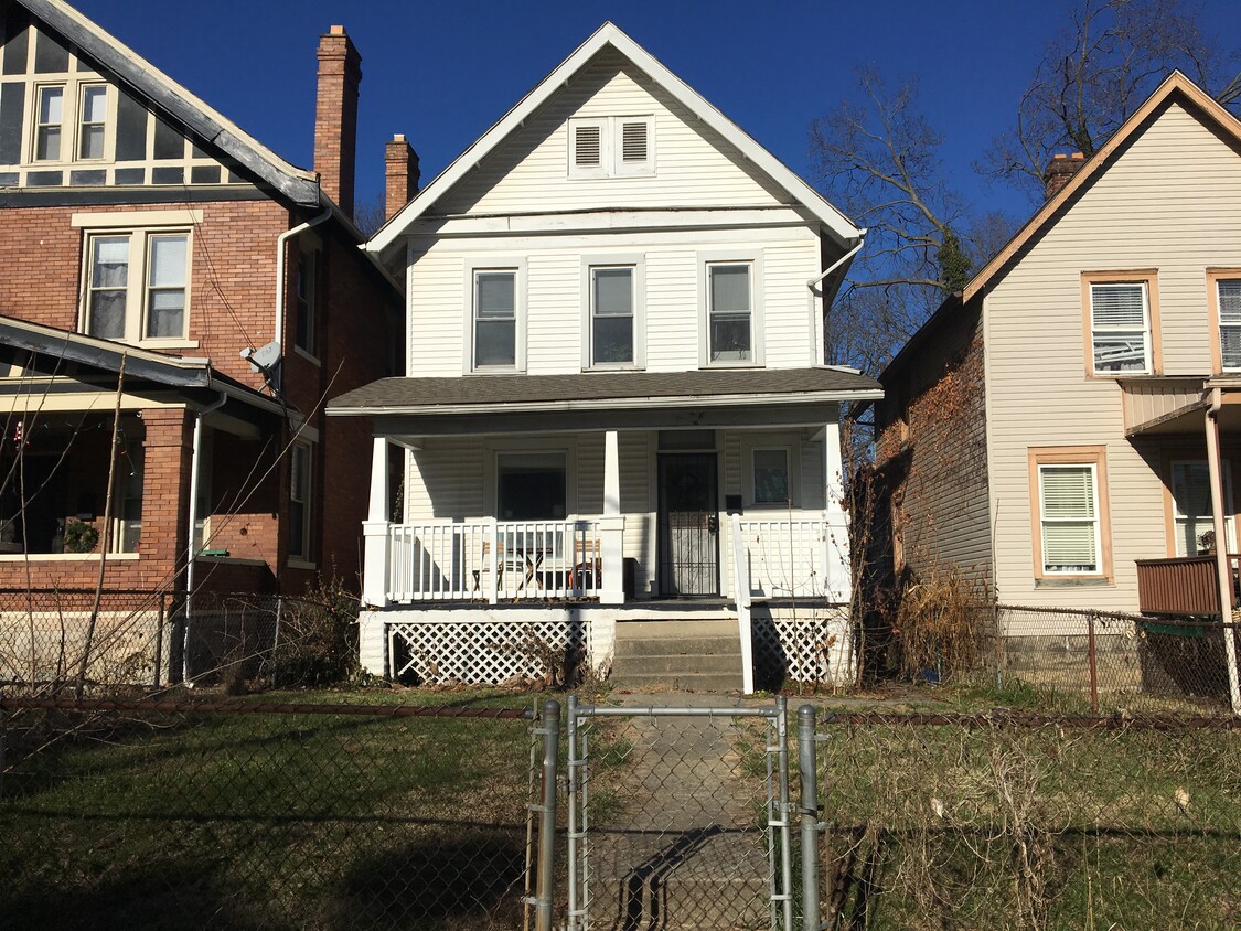 front - 1620 Franklin Ave