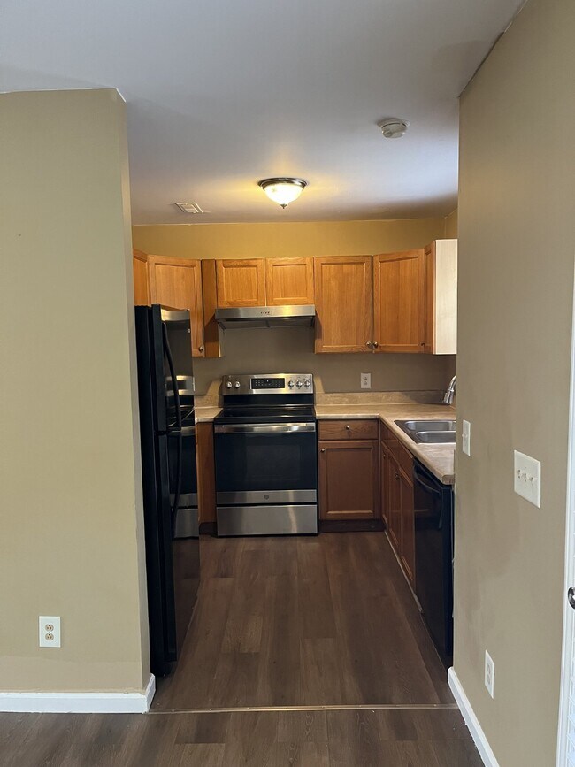 Foto del edificio - Check this 3bd/2bth. Priced to move!