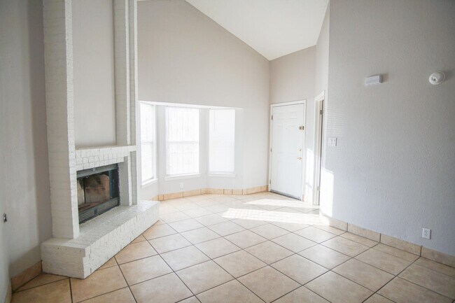 Foto del edificio - 10202 Niagara Falls Pl