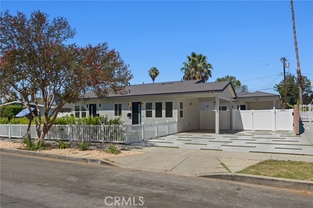 Foto del edificio - 7647 Melvin Ave