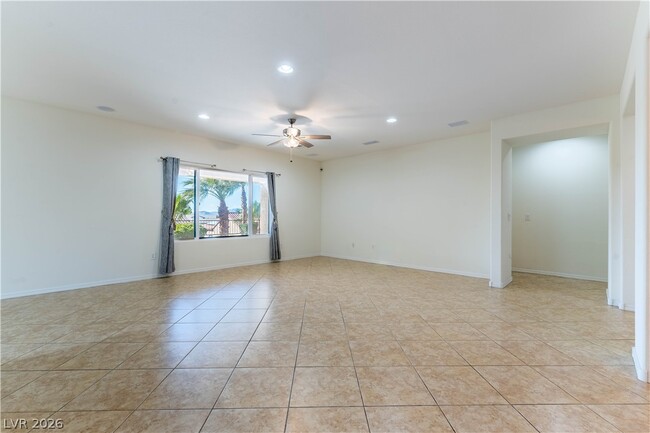 Foto del edificio - 2253 Laurel Heights Ln