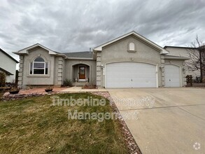 Building Photo - 2151 Fieldcrest Dr